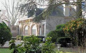 Chambre D'Hotes Les Rives De La Tronne