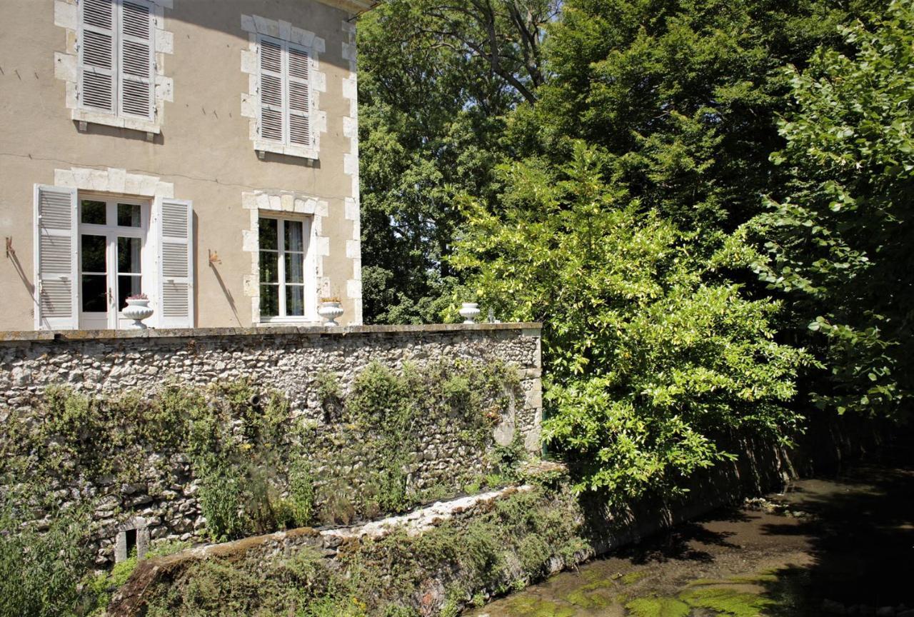 Chambre D'Hotes Les Rives De La Tronne Mer Exterior foto