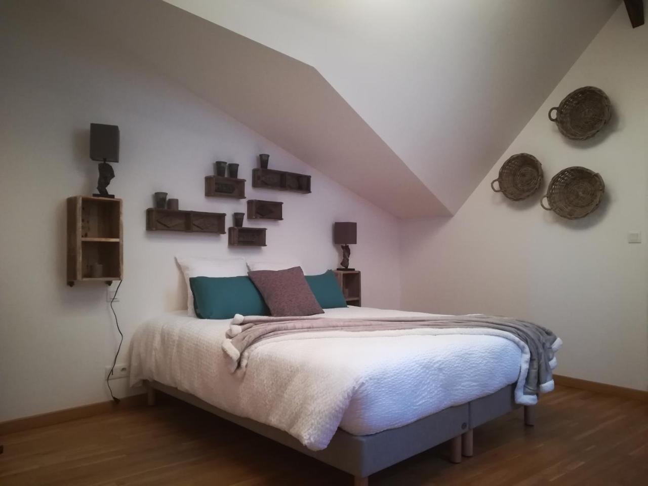 Chambre D'Hotes Les Rives De La Tronne Mer Exterior foto