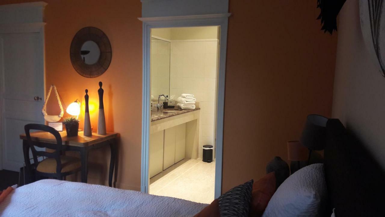 Chambre D'Hotes Les Rives De La Tronne Mer Exterior foto