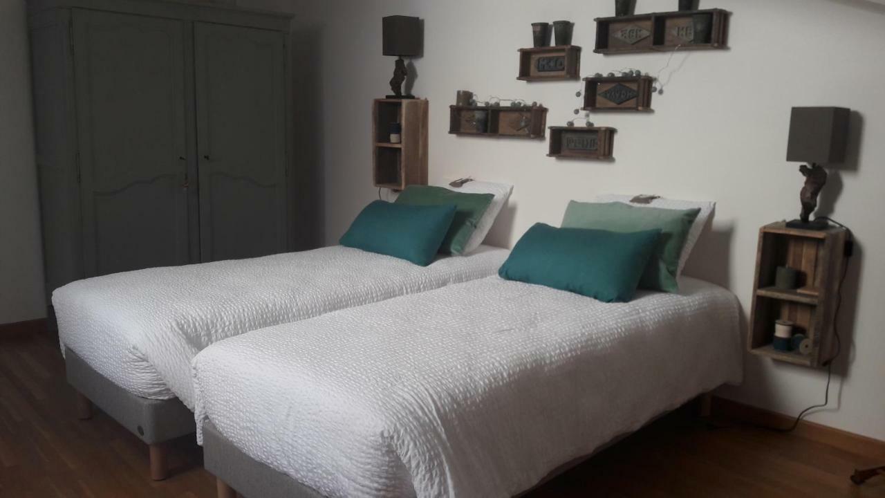Chambre D'Hotes Les Rives De La Tronne Mer Exterior foto