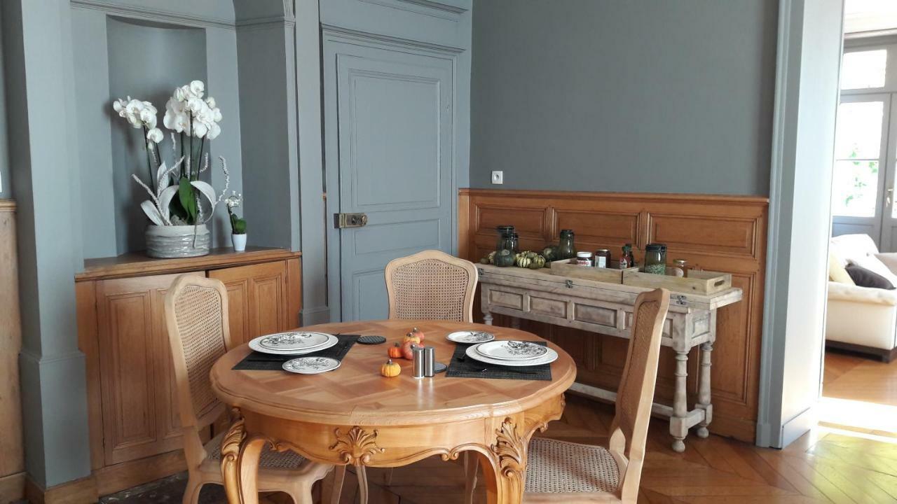Chambre D'Hotes Les Rives De La Tronne Mer Exterior foto
